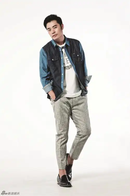 组图:陈赫休闲时尚大片尽显欢乐时光_高清图集_新浪网