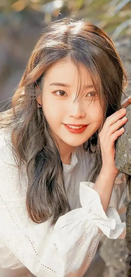 iu壁纸精选,唱功了得,颜值在线,可爱美丽的女人,谁不爱呢|李知恩_网易