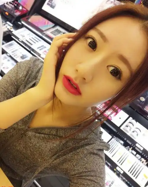 快手网红魏思美女私房自拍照快手红人魏思妞大尺度生活照写真