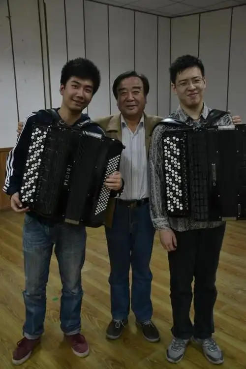 聆听大师的教诲涤荡心灵的音乐王域平教授手风琴大师班