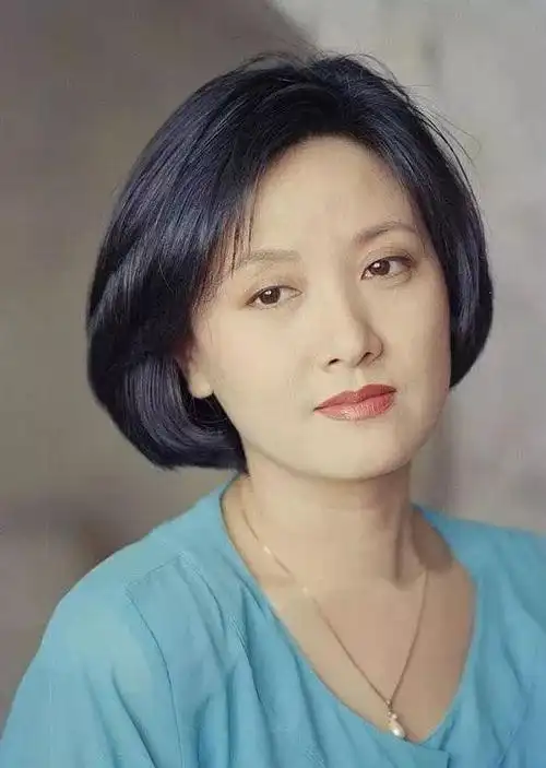 邓婕的王熙凤珍贵剧照几十张,太惊为天人了,无人超越-时尚e网-八卦帝