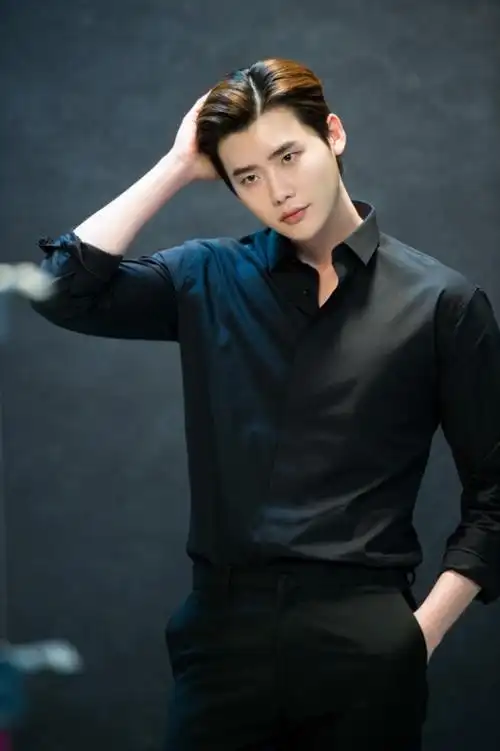 李钟硕在yg的最后一组写真 "百变型男"的霸气与温柔【组图】【27】