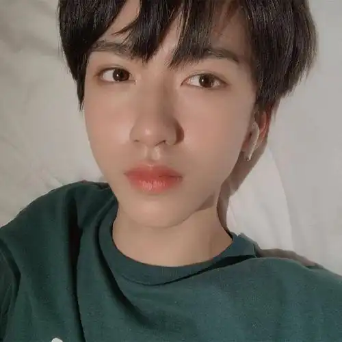 微信头像贺峻霖