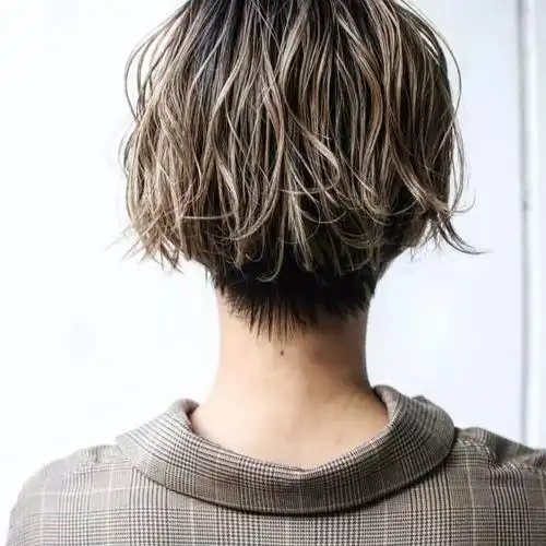 短发背影图片女生真实,短发图片-第2图,发型图片