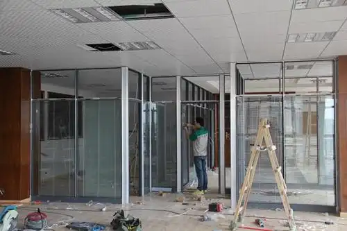 办公室玻璃隔断怎样安装