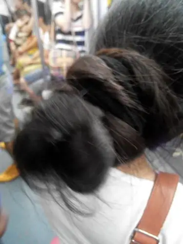 环中线抓拍大发髻 - [中国长发网]