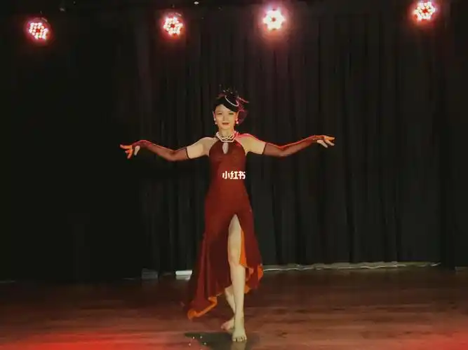 复古爵士舞自作多情港风十足南宁舞蹈