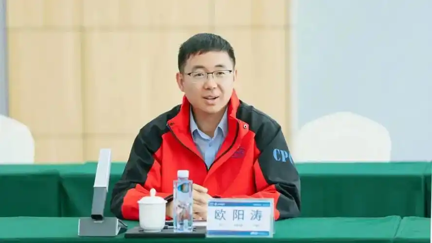 合作共赢 | 小米汽车副总裁于立国一行到访中汽股份