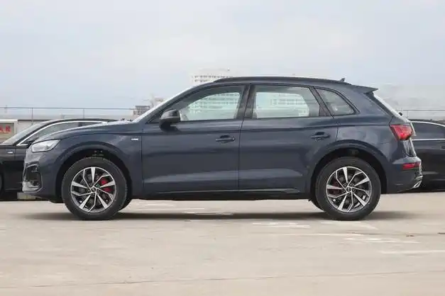 内饰|车尾|越野车|电动车|绿色车辆|激光雷达|奥迪q5l|豪华中型suv