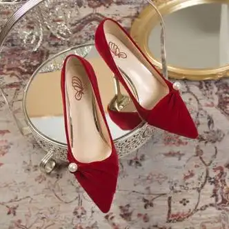 红蜻蜓珍珠婚鞋女新娘鞋夏2023年新款细跟不累脚秀禾婚纱两穿红色高跟