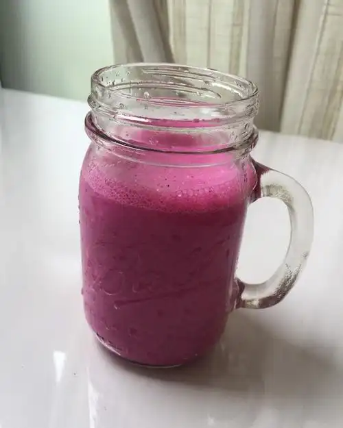 min桃花朵朵开做的红心火龙果香蕉奶昔