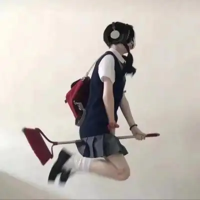 机灵搞怪的女生头像高清好看的可爱调皮女生头像图片