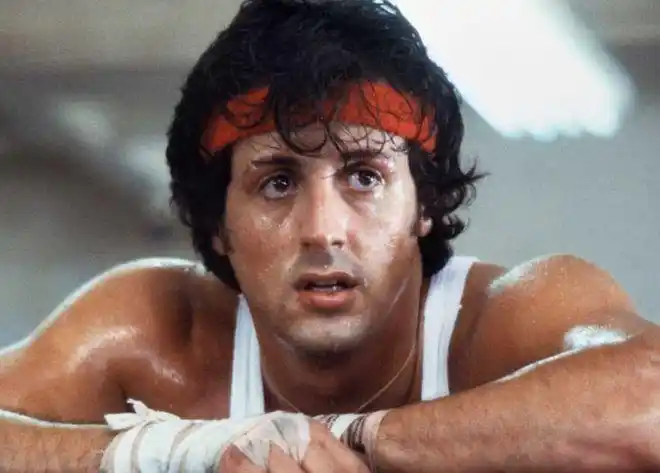 史泰龙新剧来袭,口碑爆棚,超越自身年龄霸气十足_网易订阅