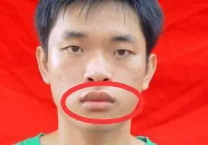 桃花运旺盛的男性面相三,上嘴唇厚而下嘴唇曝的男人