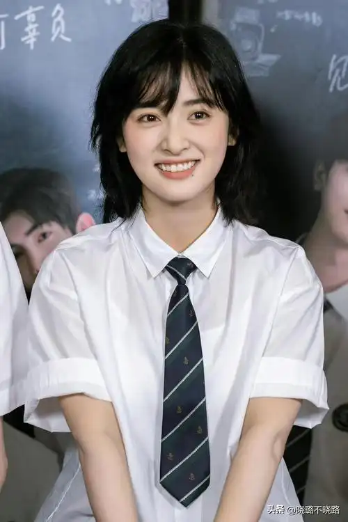 方圆脸型适合什么发型(试试这3种短发,洋气还显脸小)-问答屋