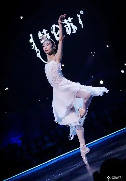 舞蹈风暴2第3期的高清剧照被谭元元美哭