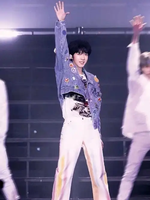 元气满满贺峻霖