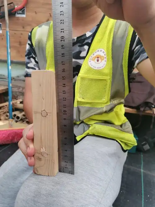 07.14 森林幼儿园(太平洋班) 写美篇比较这两块木块,会有多长呢?