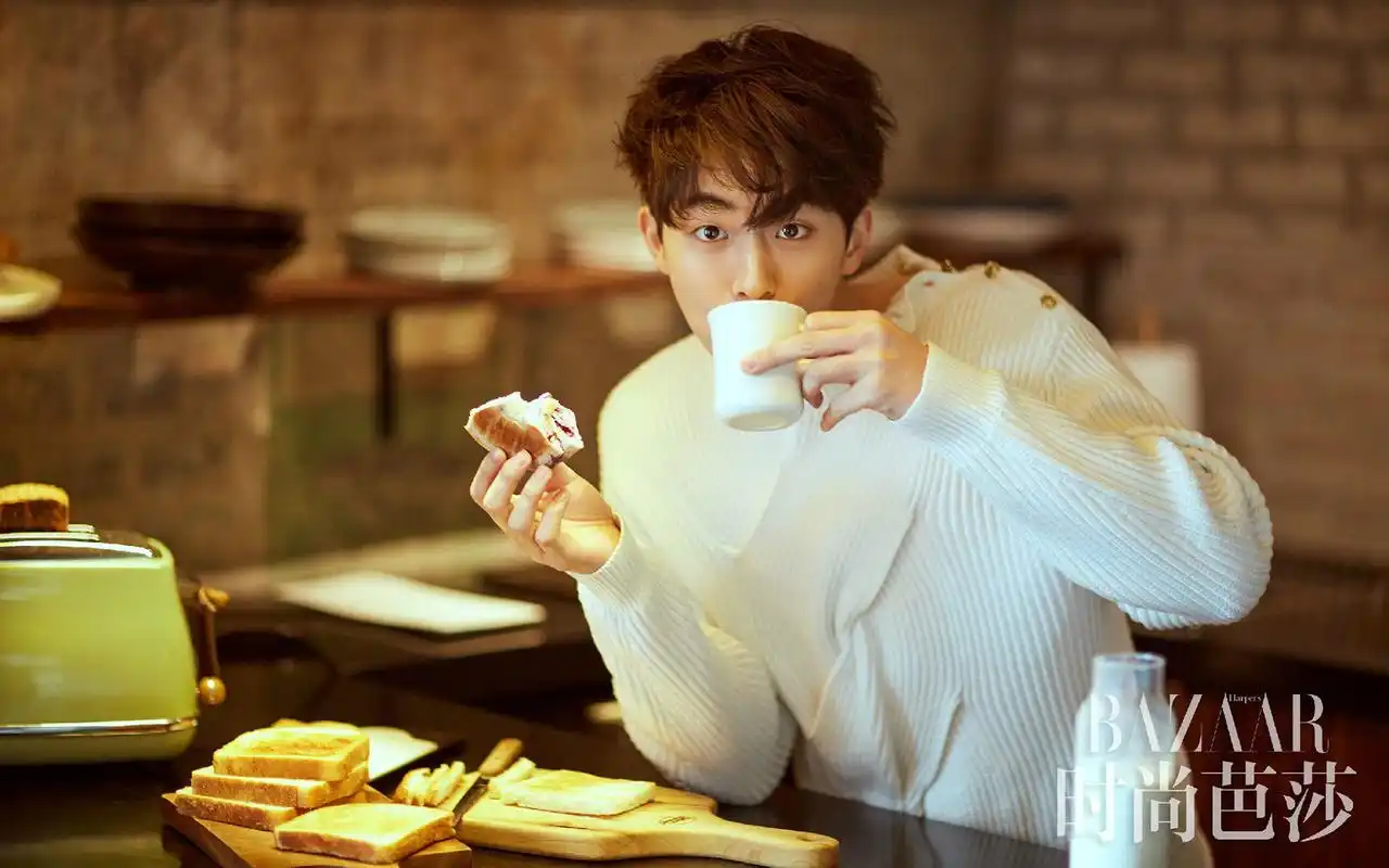 韩国男星南柱赫时尚帅气写真唯美桌面壁纸下载