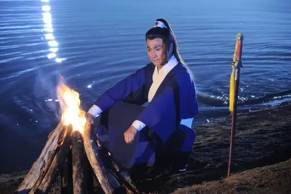 展昭何家劲英俊潇洒不减