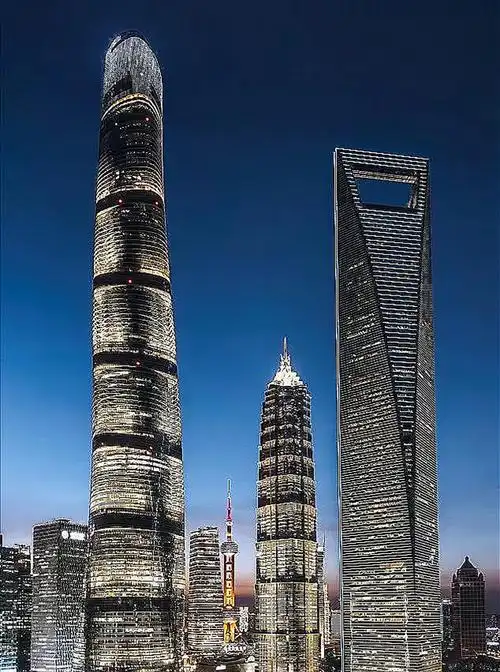 中国第一高楼:上海中心大厦