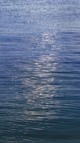 收集波浪/海水/亮晶晶/清爽/高山/绿地/风景/水波纹壁纸～