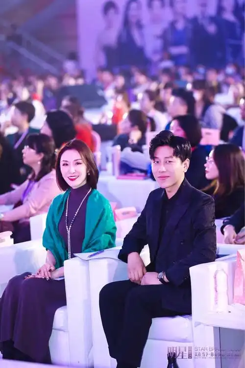 天津卫视非你莫属制片人爽爷58同城副总裁段冬小米金山云郭岚总改造