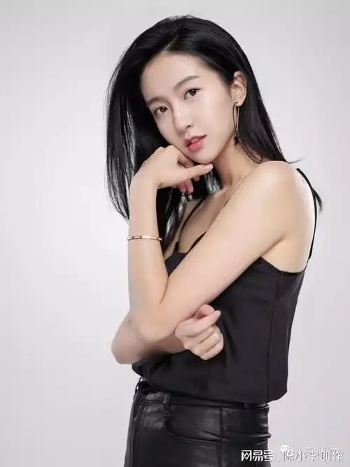 清新女神许龄月写真清纯靓丽优雅性感长发飘飘仙女范