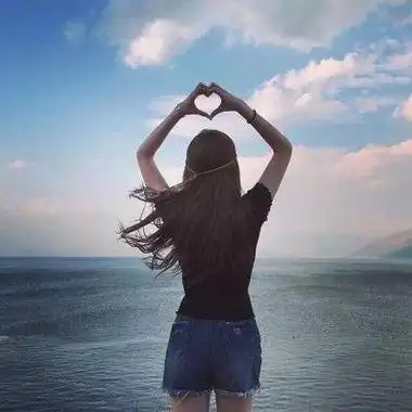 qq头像女生背影相似