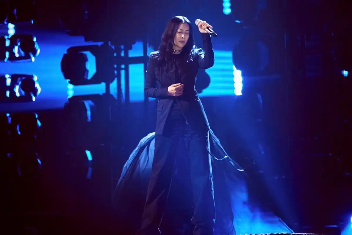 那英唱《掉了》全程开大,近日声生不息宝岛季,那英深情演唱好友张惠妹