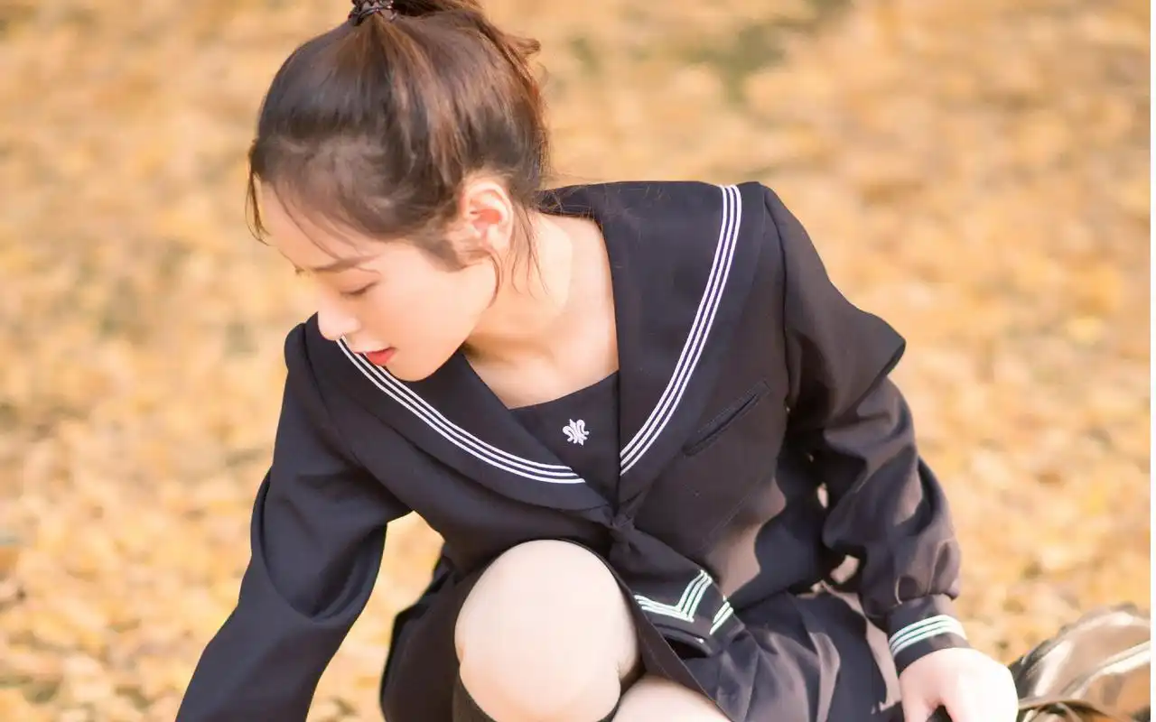 清纯jk制服美女户外唯美写真图片桌面壁纸