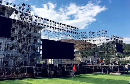 星光大道冠军演唱会倒计时揭秘华丽舞台搭建过程