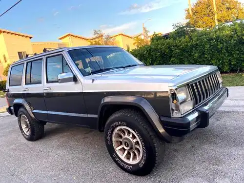 1987 amc cherokee laredo 4wd