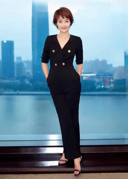 实力演员马伊琍的经纪人演技深入人心