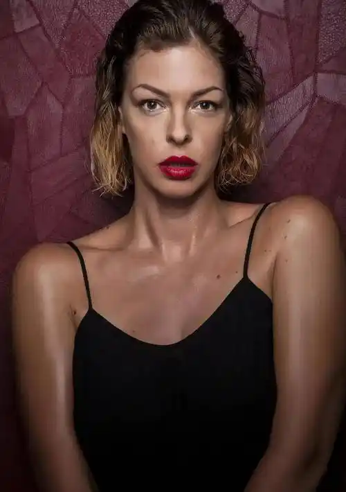 美剧行尸走肉各女生颜值 二_瑞克_简迪斯_团队